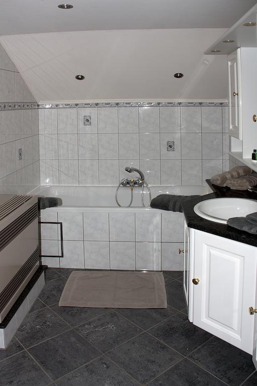 B&B Tiskeshof 티넨 객실 사진